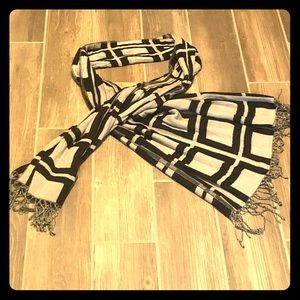 Black and Grey Patterned scarf.